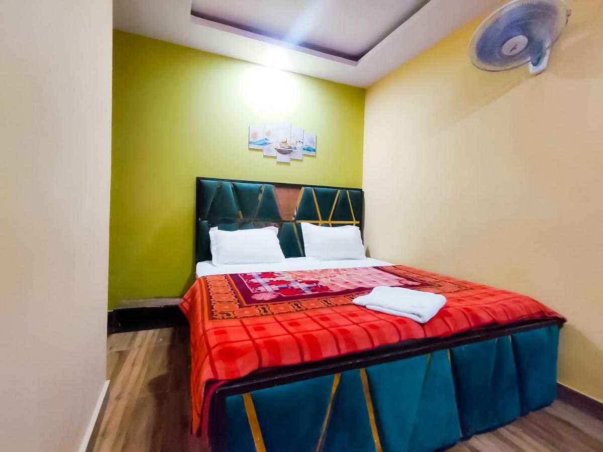 Roomshala 122 Hotel Park View - Near Adarsh Nagar New Delhi Eksteriør bilde